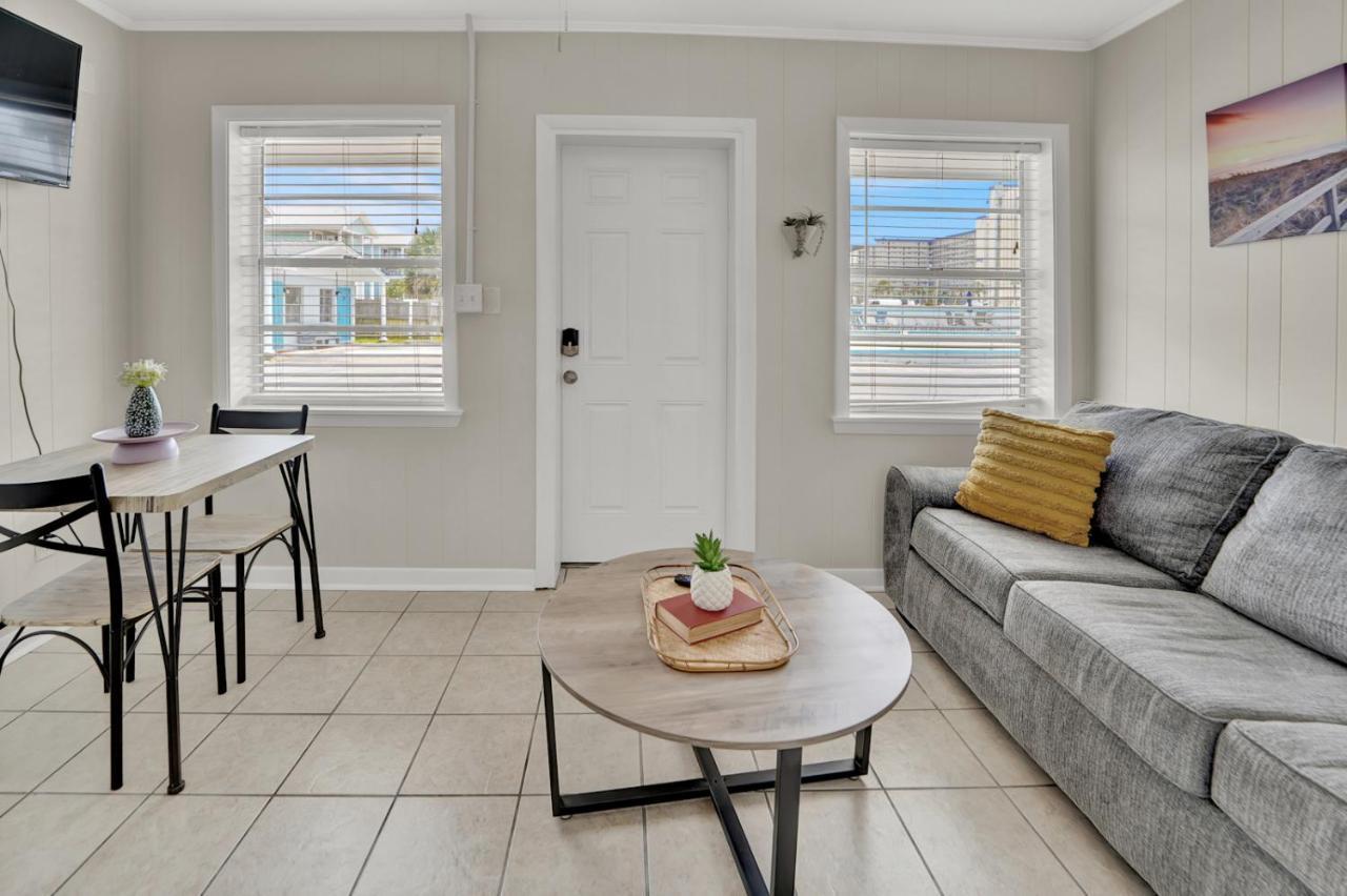 Sf Unit 3 - *Across From Beach - Spacious Kitchen/Living & Bdr Panama City Beach Bagian luar foto